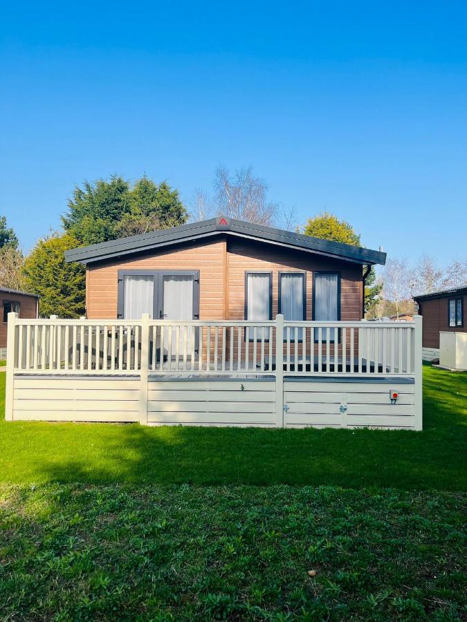 Barakah Lodge With Hot Tub 요크 외부 사진