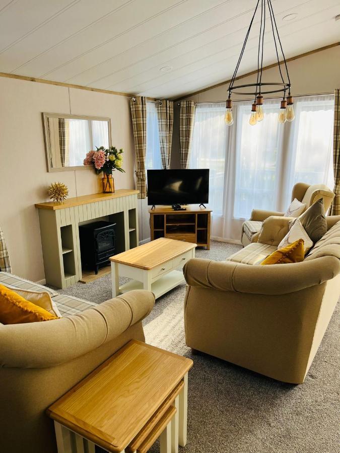 Barakah Lodge With Hot Tub 요크 외부 사진