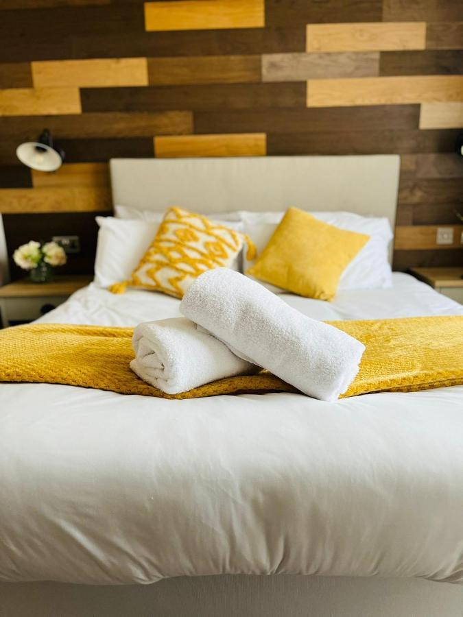 Barakah Lodge With Hot Tub 요크 외부 사진