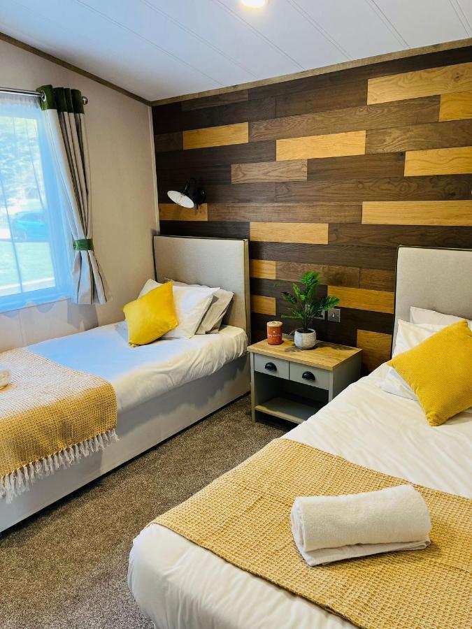 Barakah Lodge With Hot Tub 요크 외부 사진